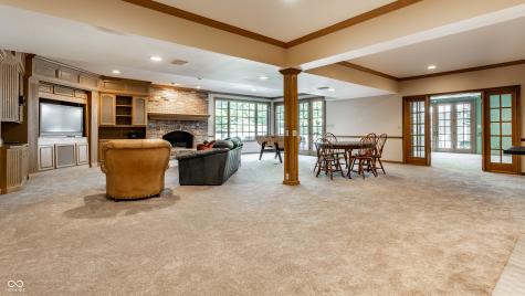 14300 Oakbrook Court Carmel IN 46033