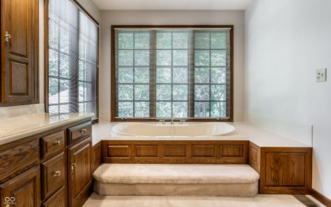 14300 Oakbrook Court Carmel IN 46033