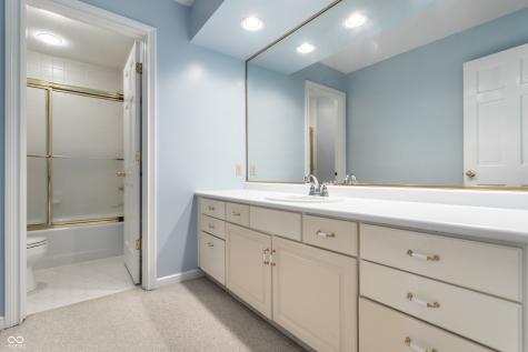 14300 Oakbrook Court Carmel IN 46033