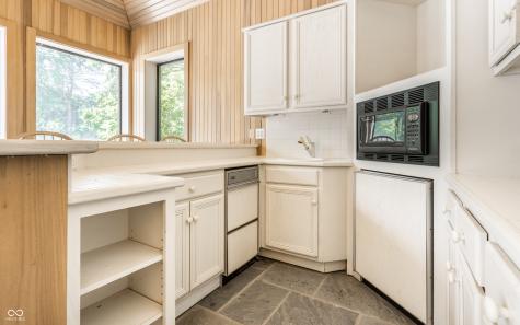 14300 Oakbrook Court Carmel IN 46033