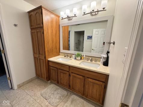 388 N Greenbriar Drive Greenwood IN 46142