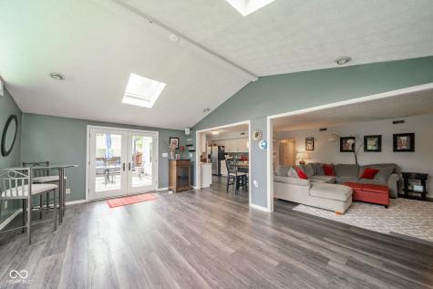 14758 Beacon Park Drive Carmel IN 46032