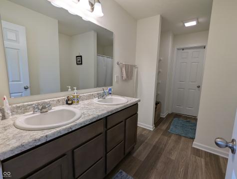 2018 Sandhill Drive Seymour IN 47274