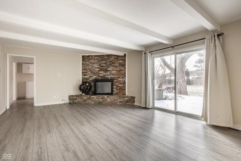 647 Spring Mill Lane Indianapolis IN 46260