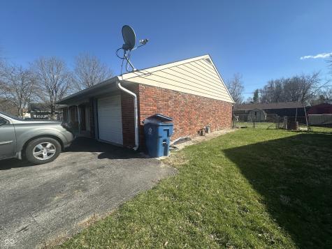 731 W Stop 11 Road Indianapolis IN 46217