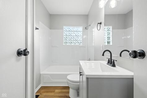 11 Digby Court Indianapolis IN 46222