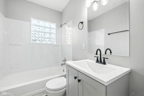11 Digby Court Indianapolis IN 46222