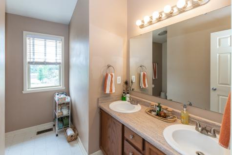 10045 Twyckenham Court Indianapolis IN 46236
