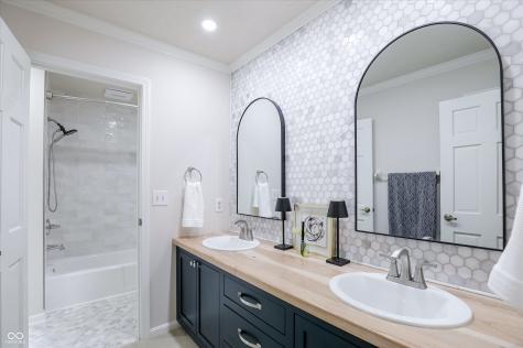 315 Rockwell Court Zionsville IN 46077