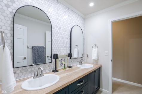 315 Rockwell Court Zionsville IN 46077