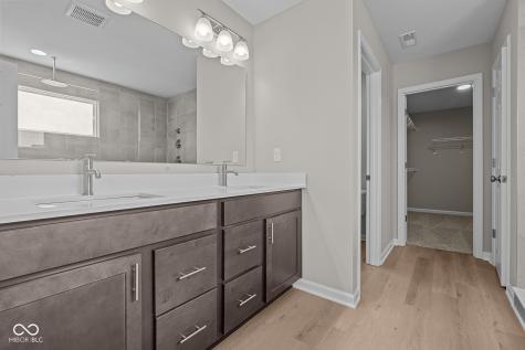 10627 Banyan Wood Court Indianapolis IN 46239