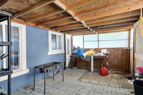 406 W Linden Street Colfax IN 46035