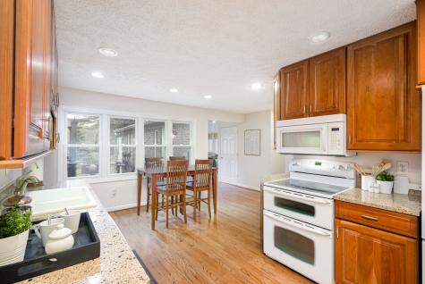574 Memory Lane Carmel IN 46032
