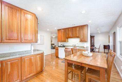 574 Memory Lane Carmel IN 46032
