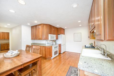 574 Memory Lane Carmel IN 46032