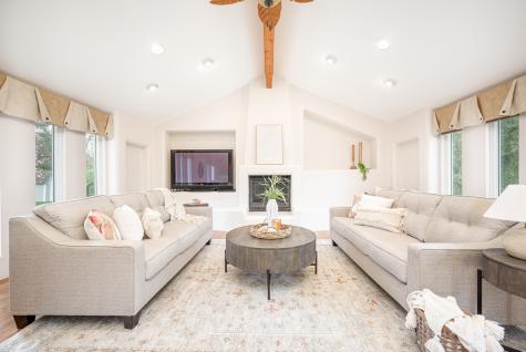 574 Memory Lane Carmel IN 46032