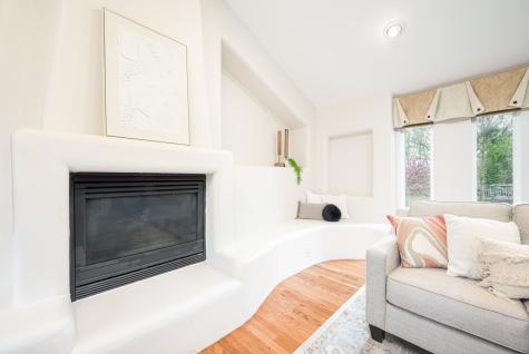 574 Memory Lane Carmel IN 46032