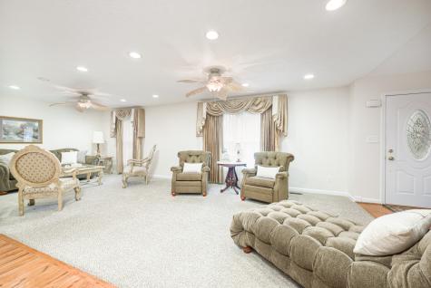 574 Memory Lane Carmel IN 46032
