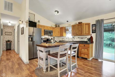 1630 N 400 W Bargersville IN 46106