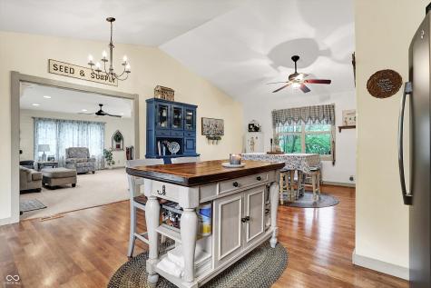 1630 N 400 W Bargersville IN 46106