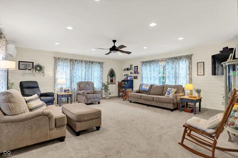 1630 N 400 W Bargersville IN 46106