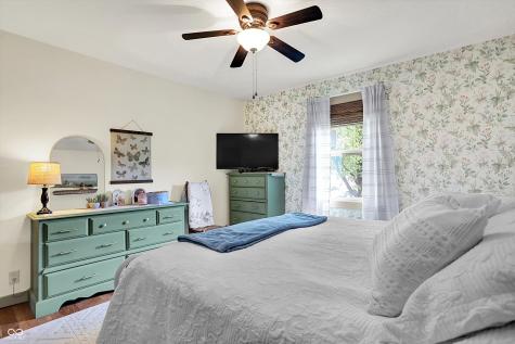 1630 N 400 W Bargersville IN 46106