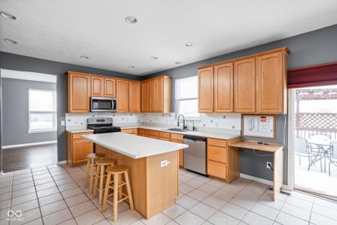 2048 Whitetail Court Avon IN 46123