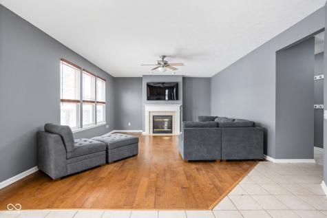 2048 Whitetail Court Avon IN 46123
