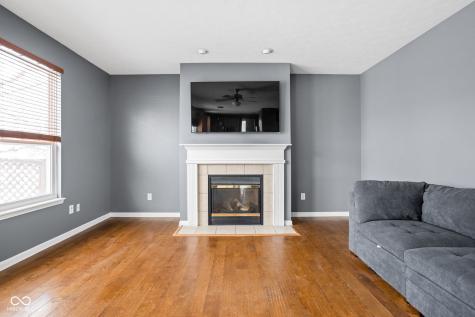 2048 Whitetail Court Avon IN 46123