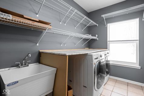 2048 Whitetail Court Avon IN 46123