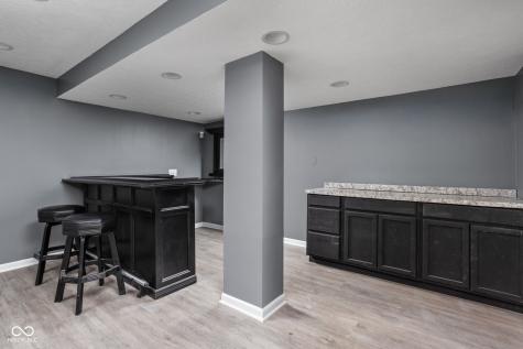 2048 Whitetail Court Avon IN 46123