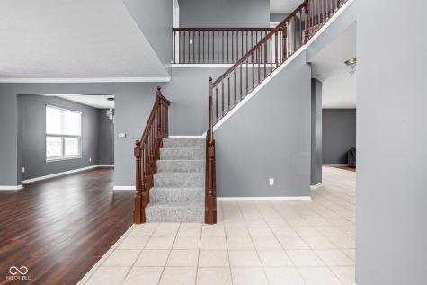 2048 Whitetail Court Avon IN 46123