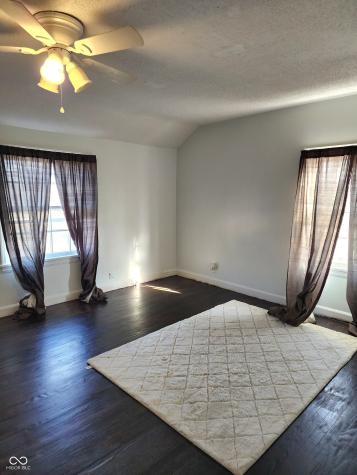 1512 Grand Avenue Columbus IN 47201