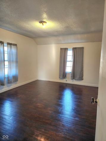1512 Grand Avenue Columbus IN 47201
