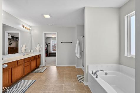 3033 Tuscarora Lane Indianapolis IN 46217