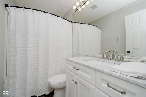 12253 Rambling Road Fishers IN 46037