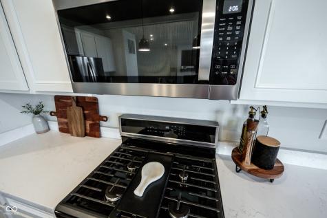 13045 Hartswood Drive Fishers IN 46037
