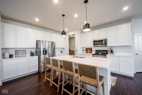 13045 Hartswood Drive Fishers IN 46037