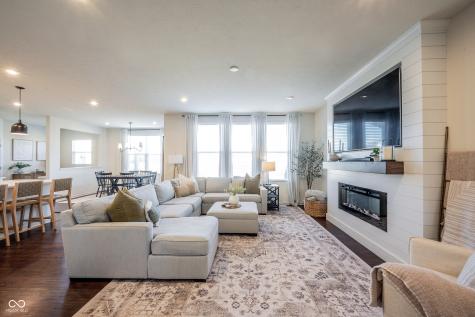 13045 Hartswood Drive Fishers IN 46037