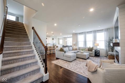 13045 Hartswood Drive Fishers IN 46037