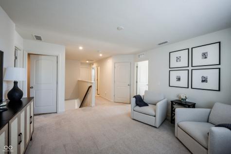 13045 Hartswood Drive Fishers IN 46037