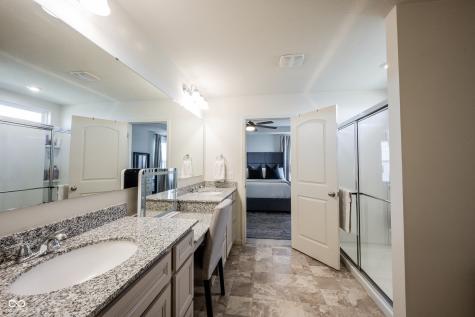 13045 Hartswood Drive Fishers IN 46037