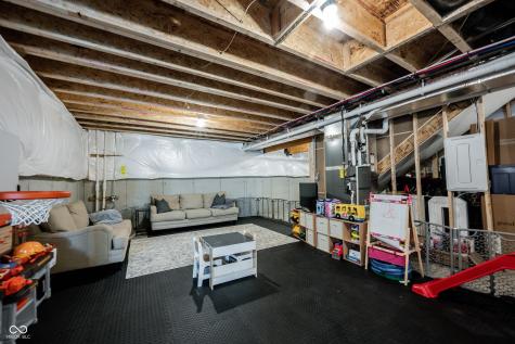 13045 Hartswood Drive Fishers IN 46037