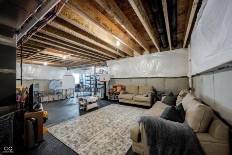 13045 Hartswood Drive Fishers IN 46037