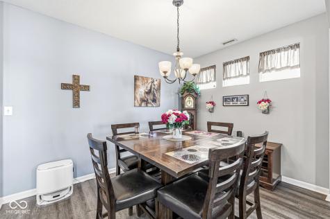 8595 Harlekin Court Avon IN 46123