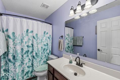 8595 Harlekin Court Avon IN 46123