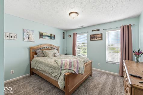 8595 Harlekin Court Avon IN 46123