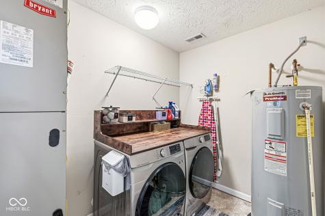 8595 Harlekin Court Avon IN 46123