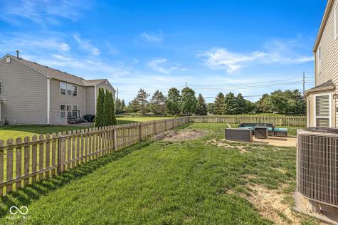 8595 Harlekin Court Avon IN 46123