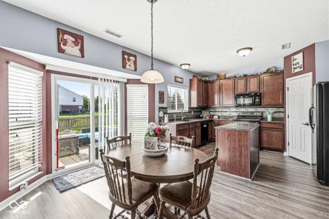 8595 Harlekin Court Avon IN 46123